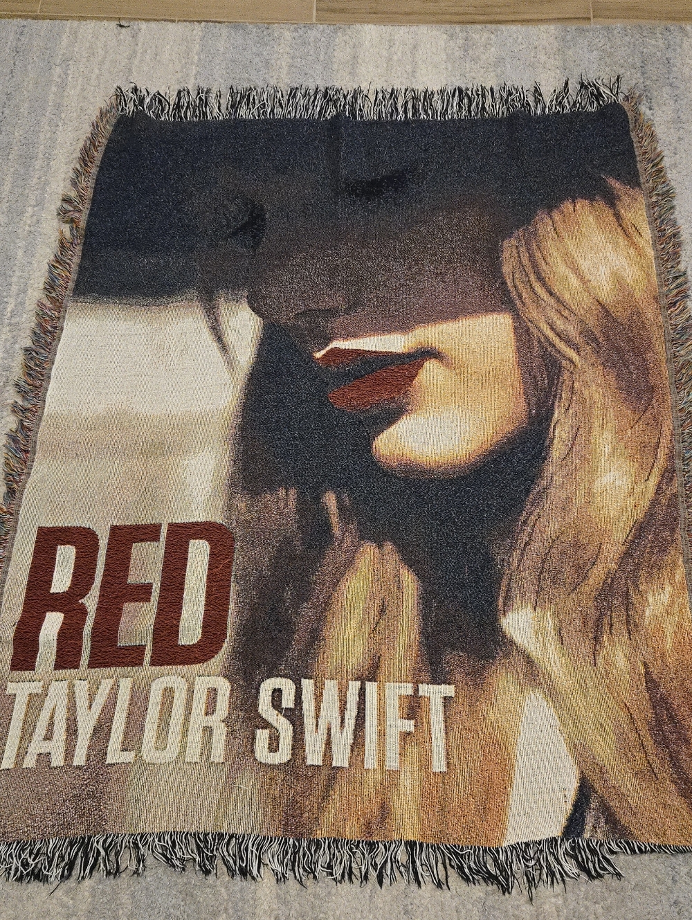 Taylor Swift Red Album Throw Blanket Rare